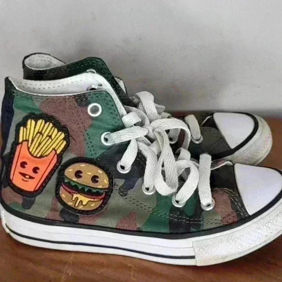 Converse  Camo Burger Fries Skate Shoes Lace Up Sneakers Kids Size 12 - Picture 9 of 12
